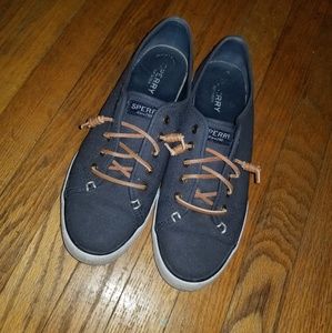 Navy blue Sperrys